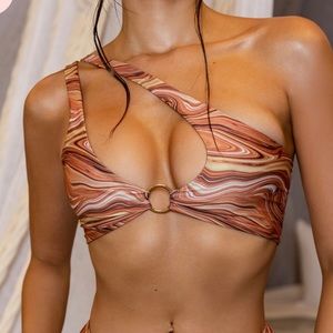 NWT Oh Polly bikini top